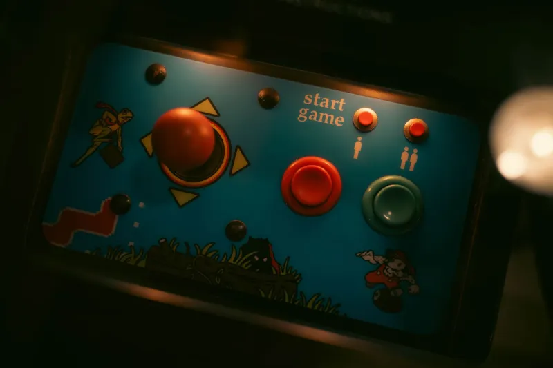 Quarters, Cartridges, and a Crisis Nobody Saw Coming: How 1979 Nearly Killed Video Games Before They Had a Chance